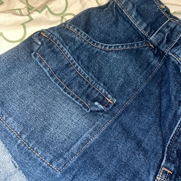 Hollister California jean shorts - Picture 3 of 5